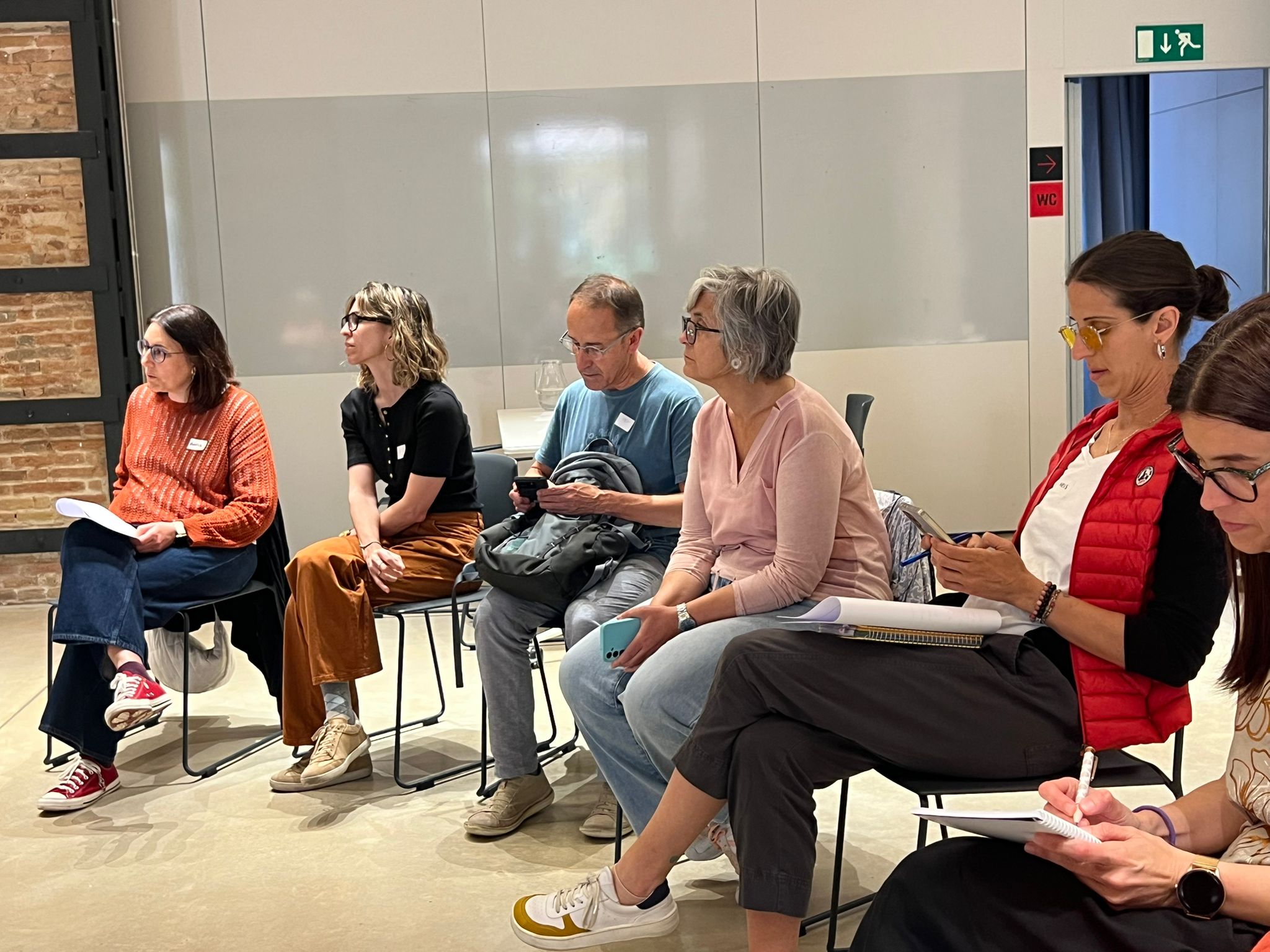 Jornada de treball per fomentar la lectura entre joves i infants durant l'estiu